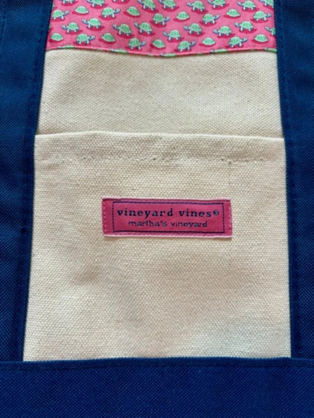 Vineyard Vines preppy canvas